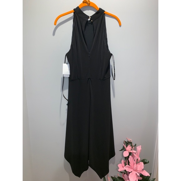 Black Halter Sleeveless Asymmetrical Draped Dress - Picture 5 of 10